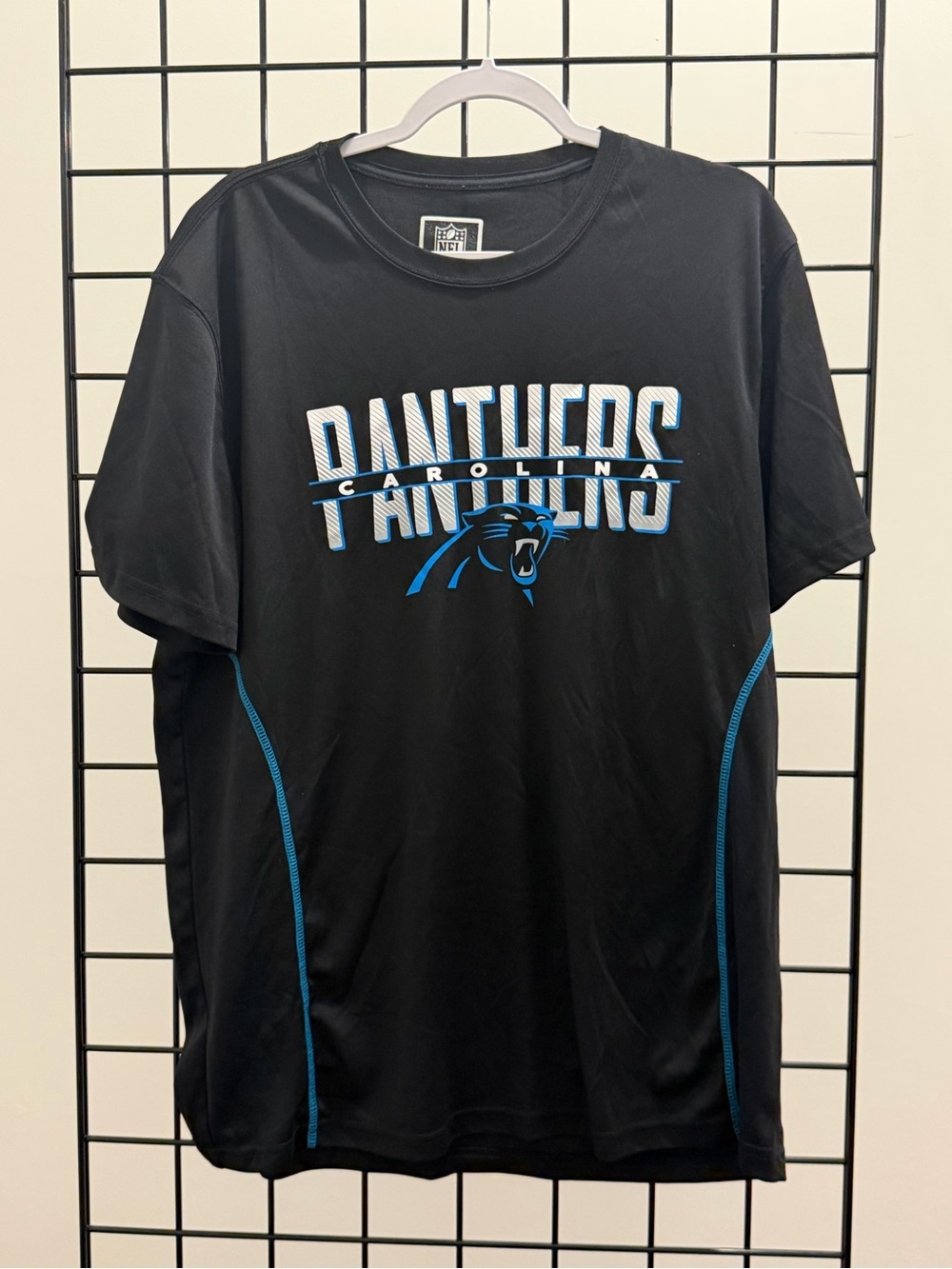 NFL Carolina Panthers Black and Blue Graphic Tee - Men's Shirt